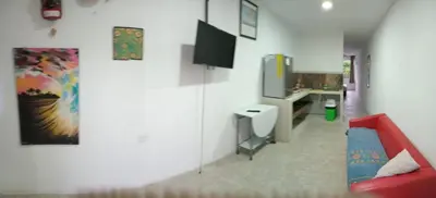 Una televisión o centro de entretenimiento en Depto Zona UV Lagos Isleta 102
