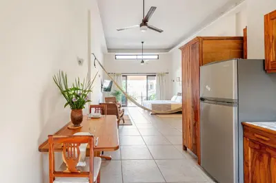 Una cocina o zona de cocina en Casa Hibiscus Zaachila 2 A