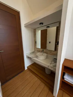 Un baño de Cabañas Raíces del Cielo