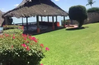 Jardín al aire libre en Casa Mandarina