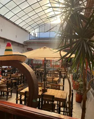 Un restaurante o sitio para comer en Habitación en el centro de Xalapa