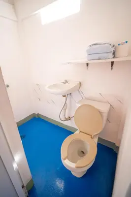 Un baño de Mahue Rooms and Camping