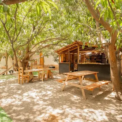 Mahue Rooms and Camping