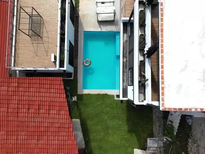 Piscina en o cerca de Uncle Roy's house