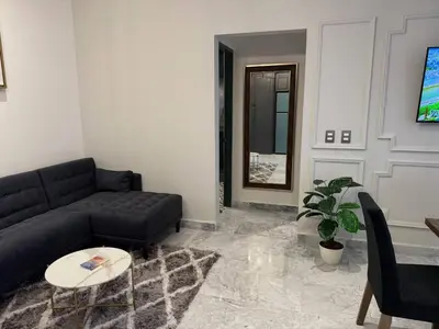 Una televisión o centro de entretenimiento en De la Rosa en ValQuirico