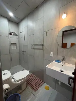 Un baño de Sendero de San Francisco