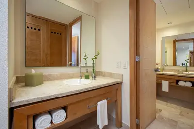Un baño de Grand Ocean Breeze Acapulco