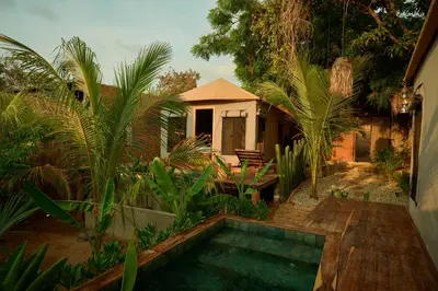 Jardín al aire libre en Punta Mozambique - Glamping de lujo con AC