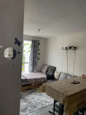 Zona de estar de El Hogar de Bebé