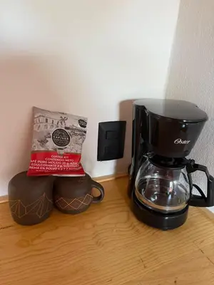 Utensilios para hacer té y café en Casa Agaves Conjunto Habitacional