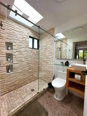 Un baño de Casa Madera 2C