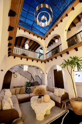 Zona de estar de Casa Uh Mook, Rooted design, sacred stay