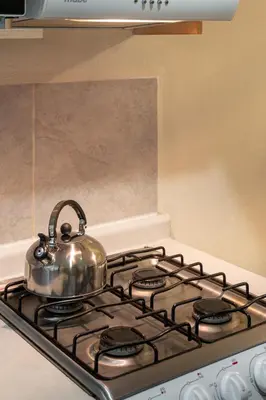 Una cocina o zona de cocina en Apto a Pasos del GNP y Aeropuerto