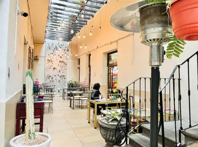 Zona de estar de Departamento en casona del siglo XVI frente al Zócalo de Puebla #7