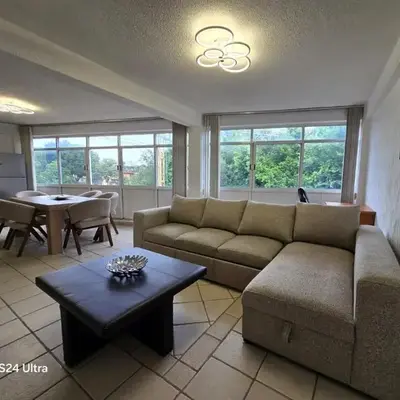 Amplio apartamento sobre Avenida Viaducto