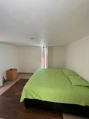 Cama o camas de una habitación en Private House in Secure Complex with Pool & Lush Garden