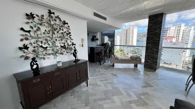 Plano de Departamento con vista al mar y campo de Golf