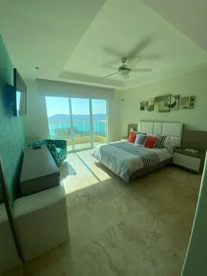 Plano de Luxury penthouse with ocean view and pool