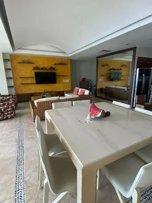 Plano de Luxury penthouse with ocean view and pool