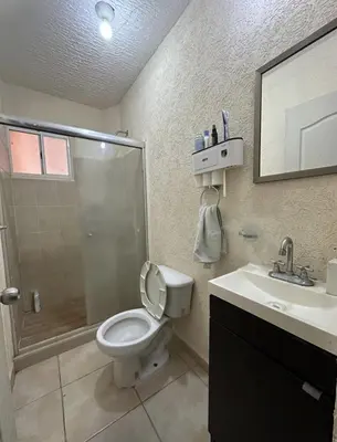 Un baño de Departamento en Zona Diamante Acapulco