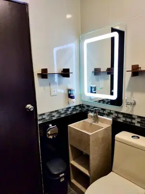 Un baño de Spacious and private apartment