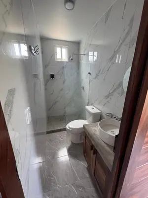 Un baño de Almare F4