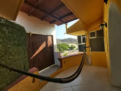 Una cocina o zona de cocina en Huatulco 4 bdrm Penthouse-walk to Beach & Marina