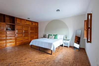 Cama o camas de una habitación en Hermosa Casa en Centro Histórico | 5 hab + Est