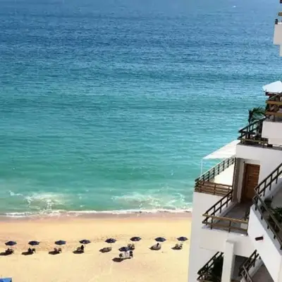 FRENTE AL MAR