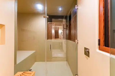 Un baño de 3072 - Casa Johnny
