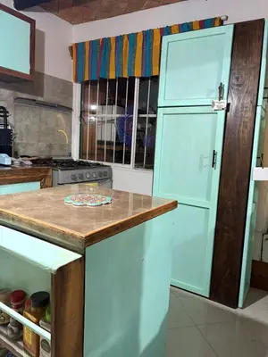 Una cocina o zona de cocina en Espacios Livemarlu casa de huéspedes