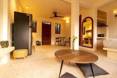 Plano de Central Location, AC, Kitchen