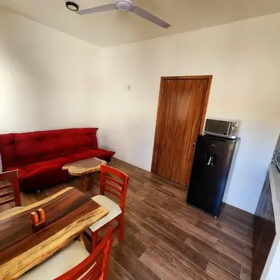 Cozy apartment 4 blocks from the beach