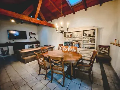 Una cocina o zona de cocina en Malinalco Country House with Pool and Paddle Court