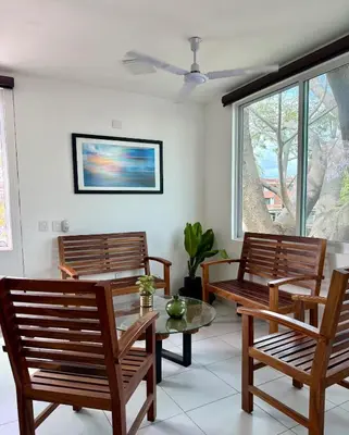 Zona de estar de Comfortable Apt near the Beach