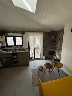 Una cocina o zona de cocina en Sicilia con Terraza y chimenea