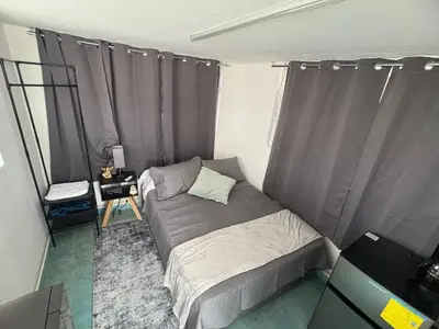 Cama o camas de una habitación en La Casona Xalapa, céntrica y lugar muy tranquilo