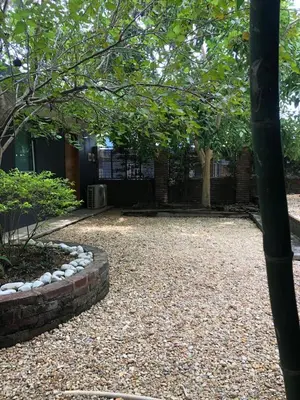 Jardín al aire libre en Acogedora suite con entrada independiente