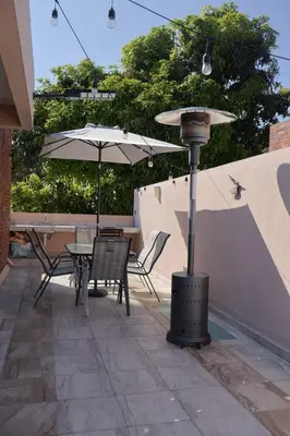 Un balcón o terraza de CASA DE DESCANSO CON ALBERCa