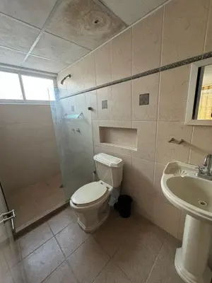 Un baño de Comodo departamento cerca de Costera Acapulco