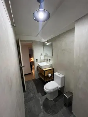 Un baño de Two-bedroom apartment with AC in the center Oaxaca
