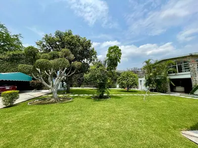 Jardín al aire libre en Casa en Burgos con jardín y alberca