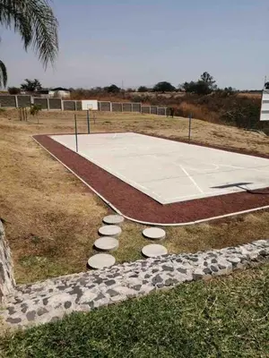 Instalaciones para jugar a tenis o squash en Residencia en Cuautla o alrededores