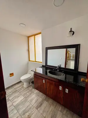 Plano de Espectacular casa con jardín y alberca privada