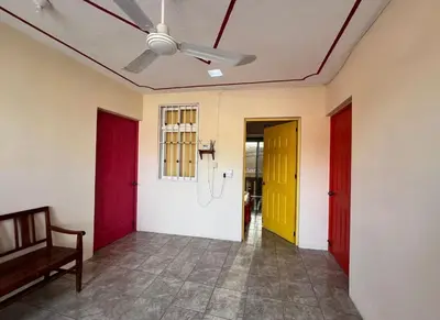 Plano de Hostal Color Inn