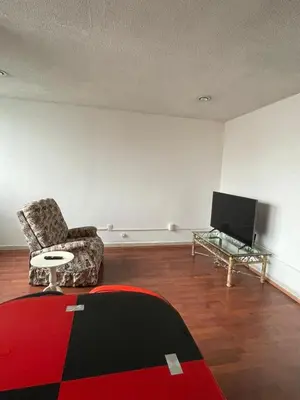 Una televisión o centro de entretenimiento en Departamento comodo y centrico en Portales