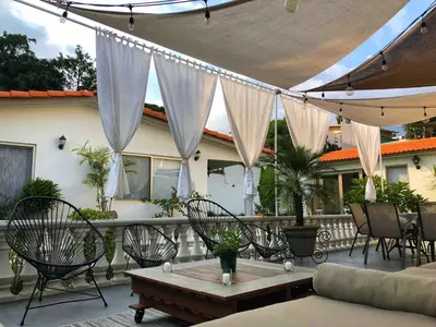 Un balcón o terraza de Preciosas villas privadas