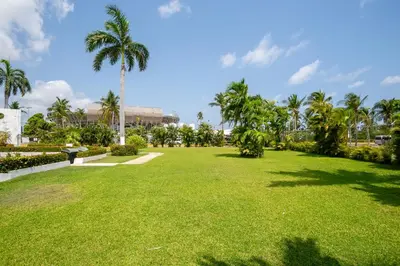 Jardín al aire libre en Puerta Laguna E002
