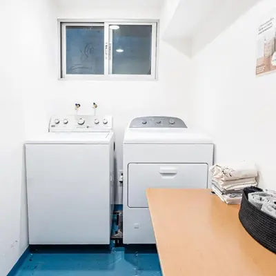 Una cocina o zona de cocina en Top Bed Mixed Shared Room