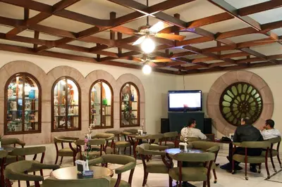 Un restaurante o sitio para comer en Hotel Villa Florida Córdoba